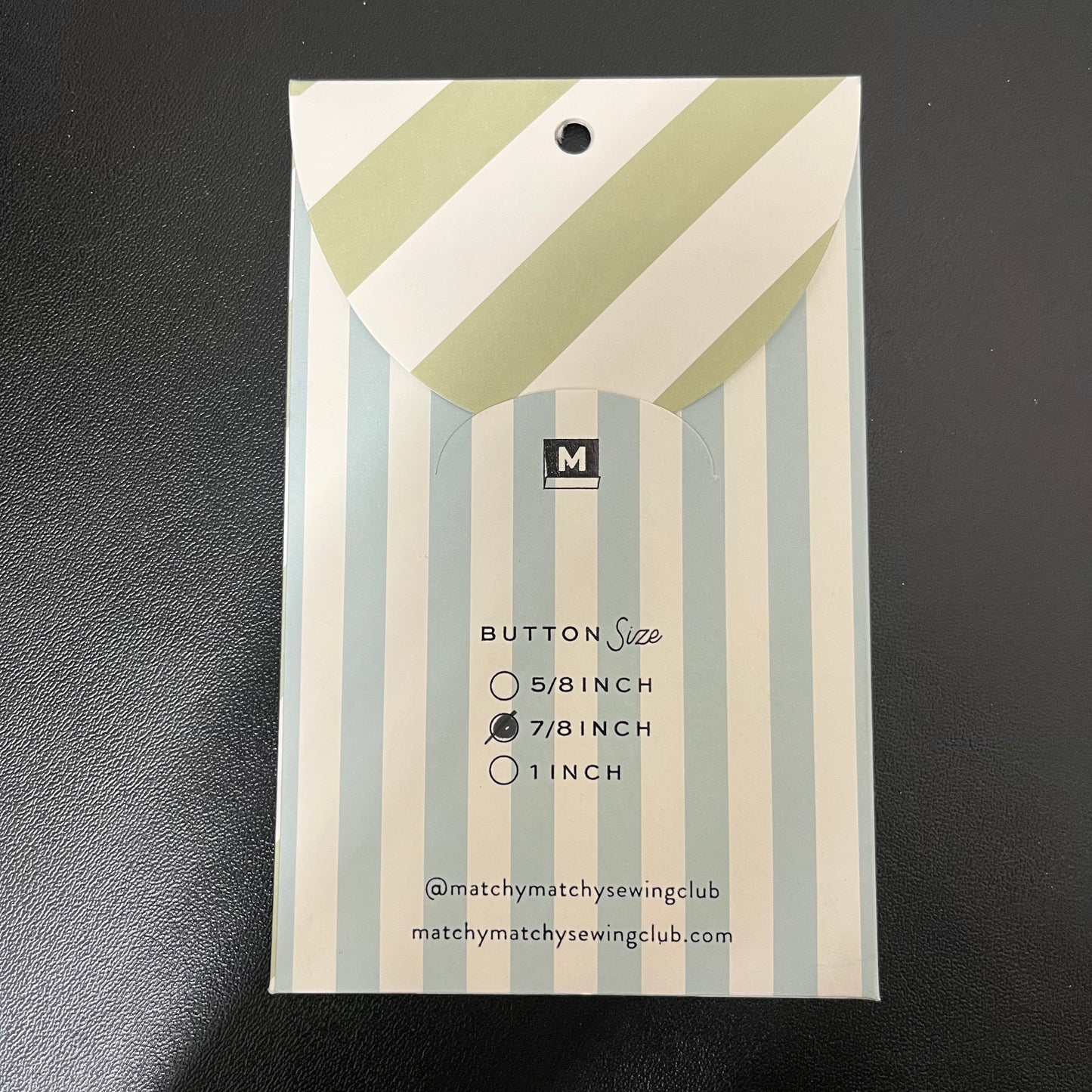 Buttons - Tomato Retro Set of 6