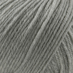 Yarn - 220 Superwash Wool 1946 Silver Grey