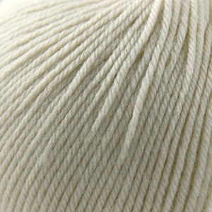 Yarn - 220 Superwash Wool 817 Ecru