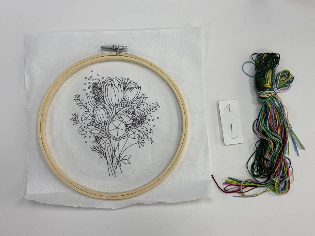Stamped Embroidery Kit - Summer Bouquet