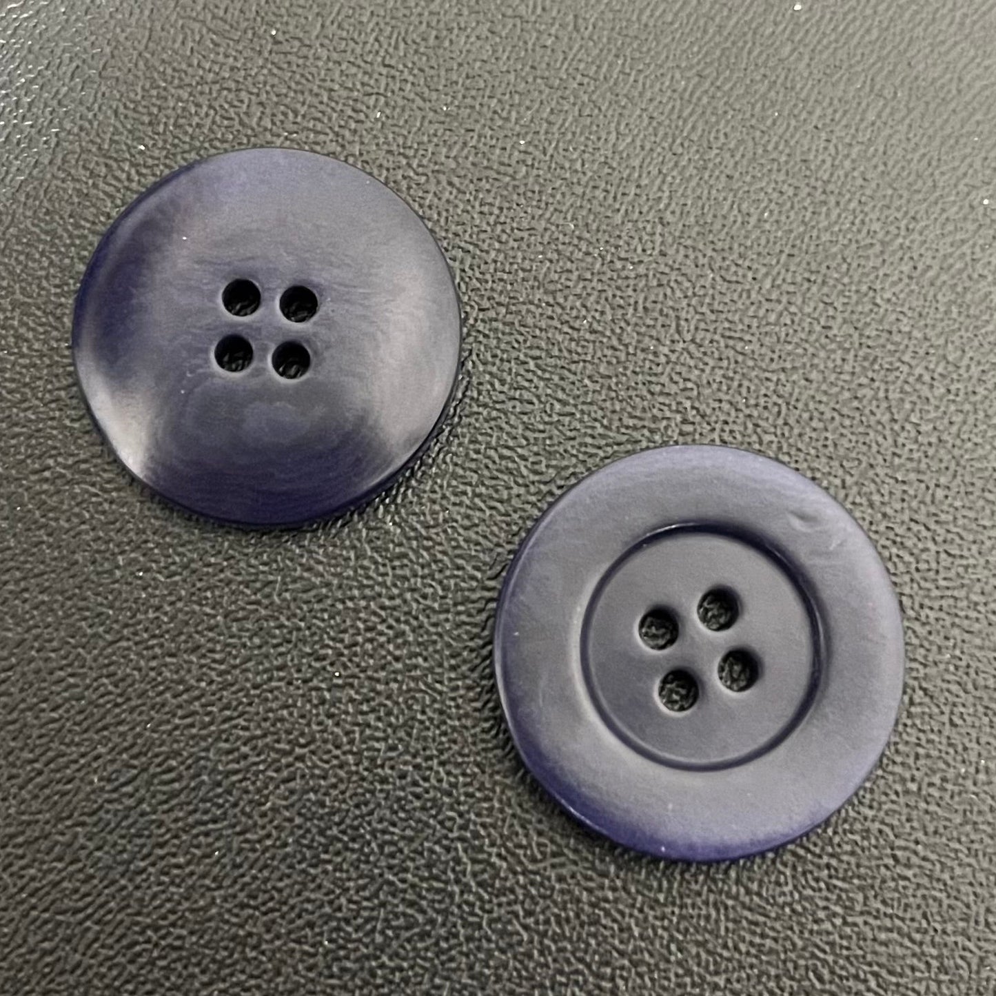Buttons - Midnight 1" Corozo Nut Set of 4