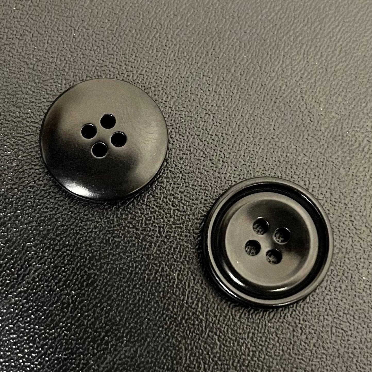 Buttons - Onyx 3/4" Corozo Nut Set of 6